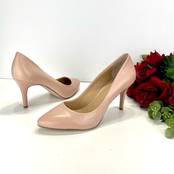 INC International Concepts Shoes Inc Internacional Concepts Zitah